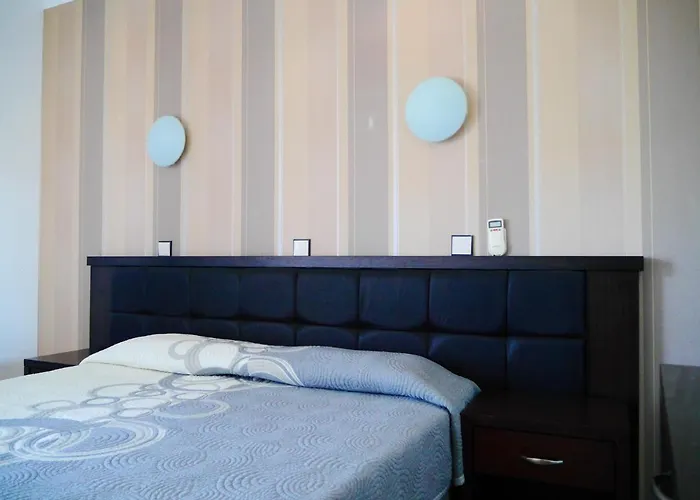 Отель Blue Bay 3*