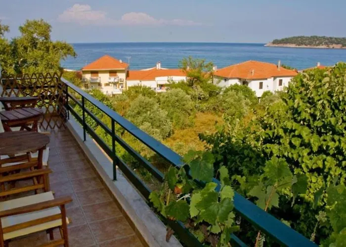 Отель Blue Bay