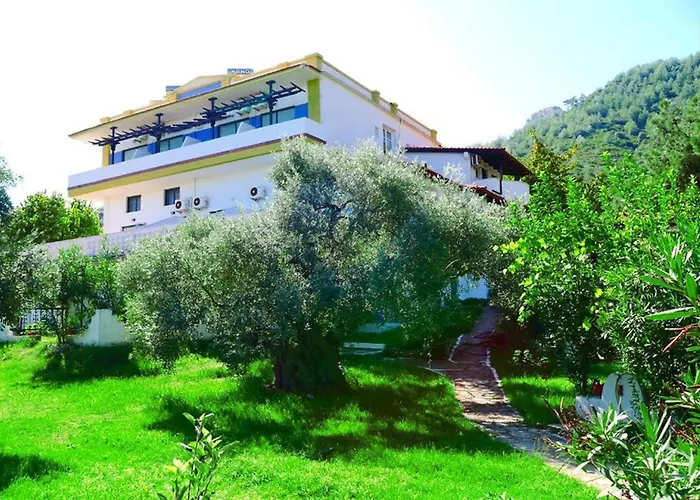 Blue Bay Коинира