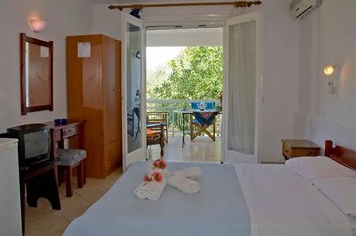 Отель Blue Bay 3*
