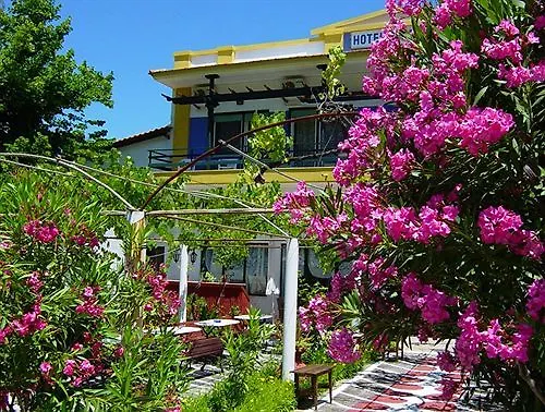 Отель Blue Bay 3*