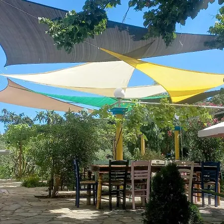 蓝湾海滩酒店 3* 基尼拉