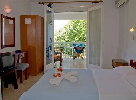 Ξενοδοχείο Blue Bay 3*
